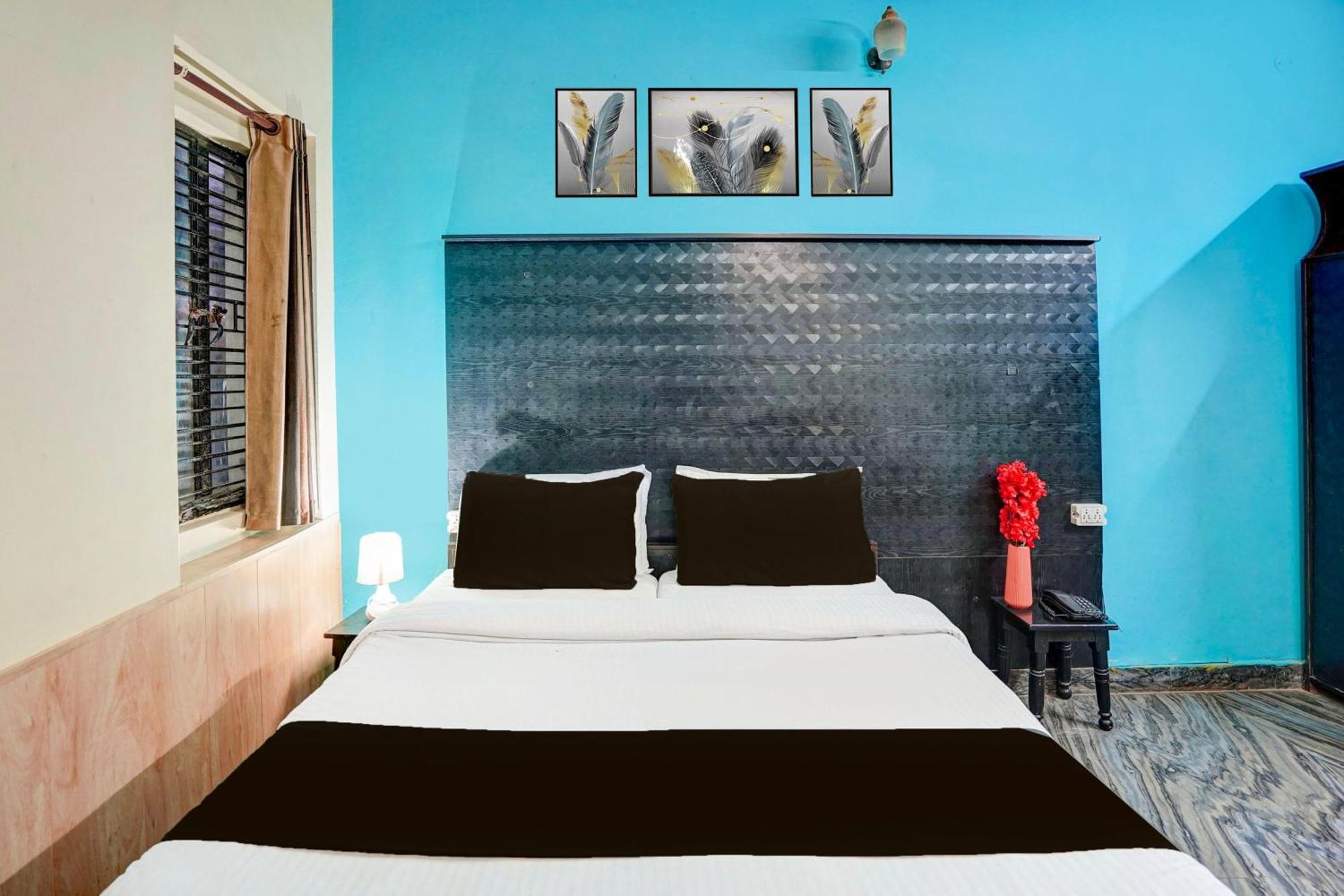 Super Collection O Mathura Near Railway Station Экстерьер фото