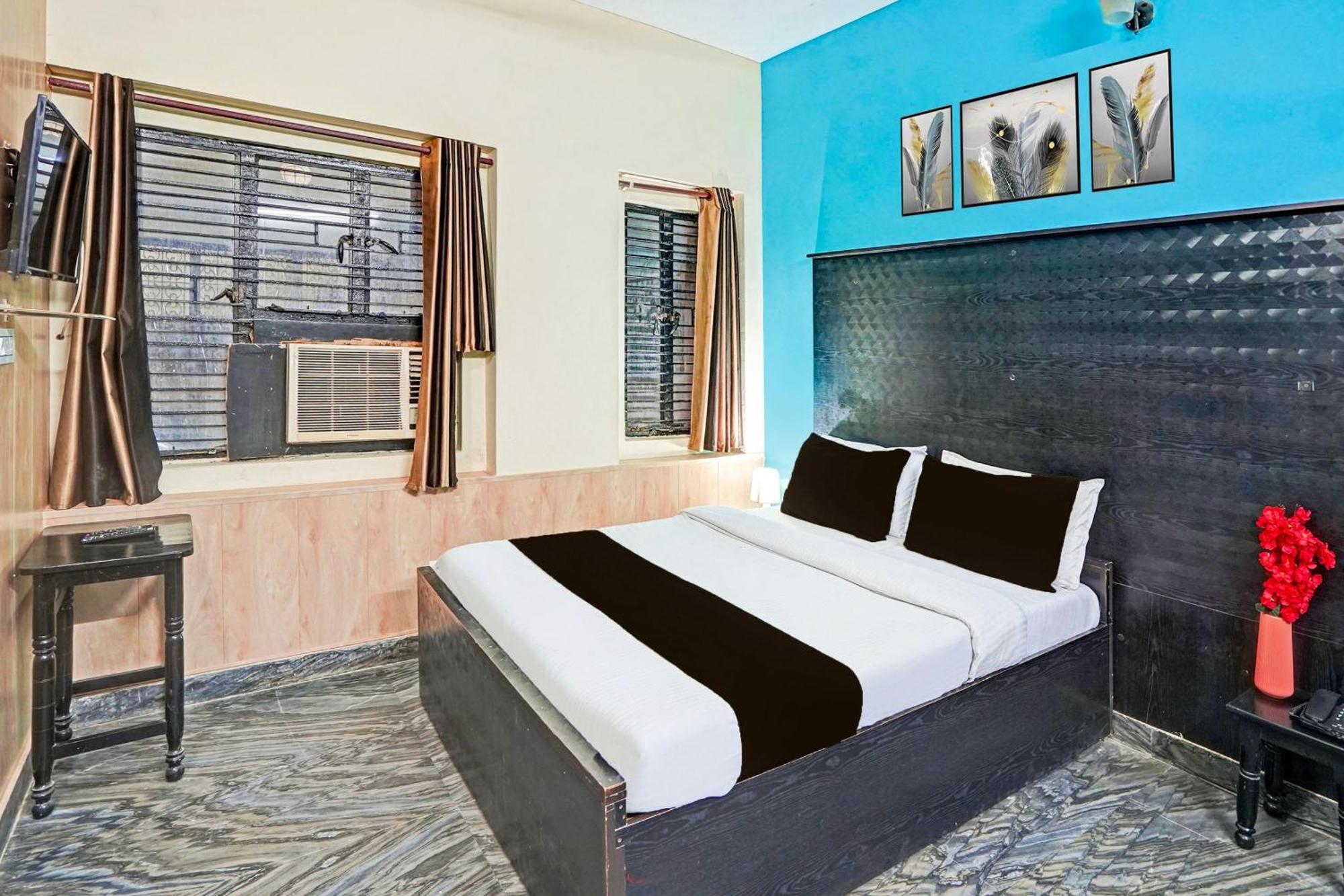 Super Collection O Mathura Near Railway Station Экстерьер фото